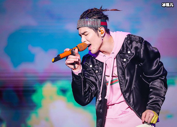 萧敬腾被称为雨神