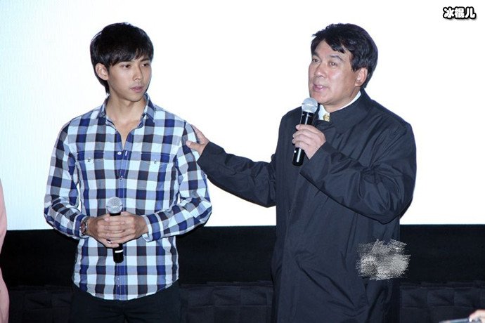 朱青阳与父亲朱时茂