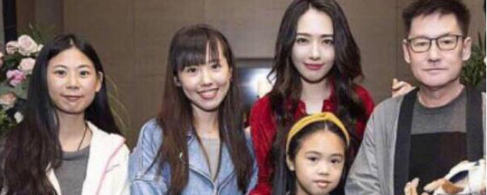 郭碧婷三姐妹和爸爸