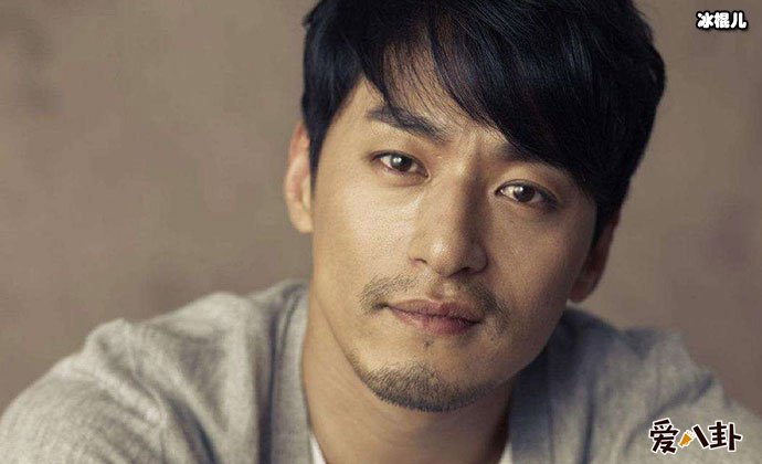 韩男星朱镇模资料