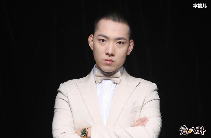 桥边姑娘原唱海伦