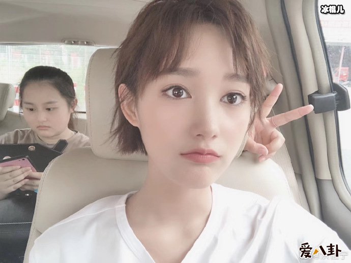 演员洪佳宁身高