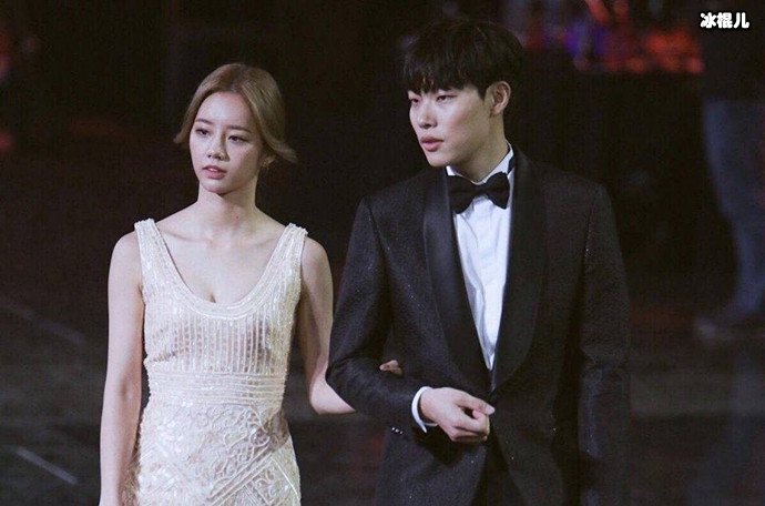 李惠利柳俊烈照片