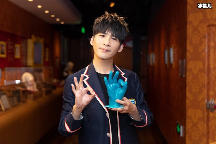 才华横溢的大张伟