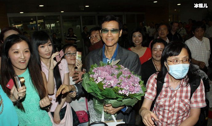 官晶华为何迷恋郑少秋,真相原来是这样