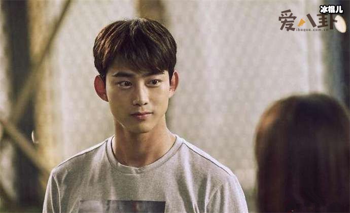 玉泽演被曝恋情