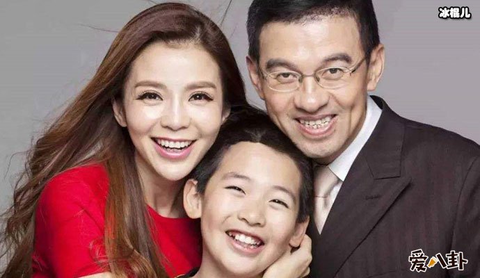 朱迅王志一家三口