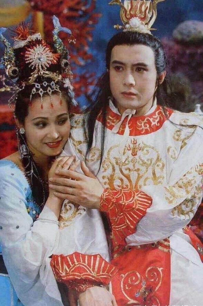 张卫健谢霆锋痛打白龙马扮演者王伯昭