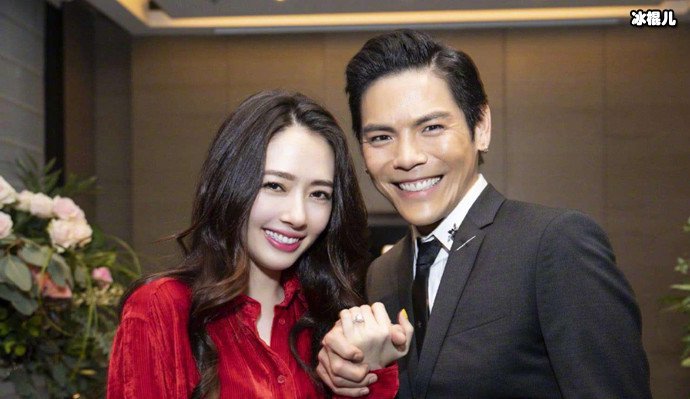 向佐郭碧婷结婚证没办