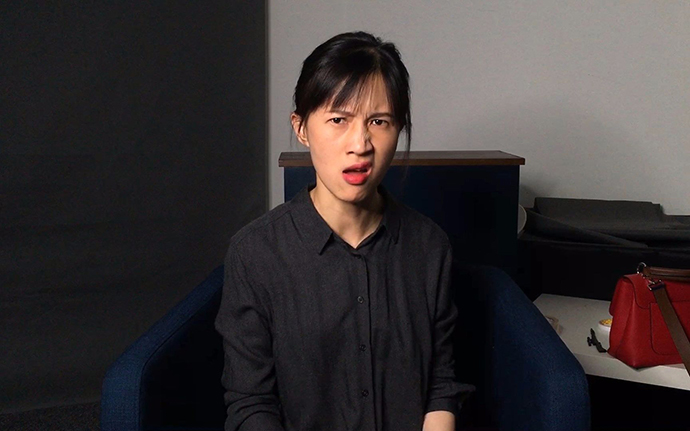 papi酱拍摄短视频