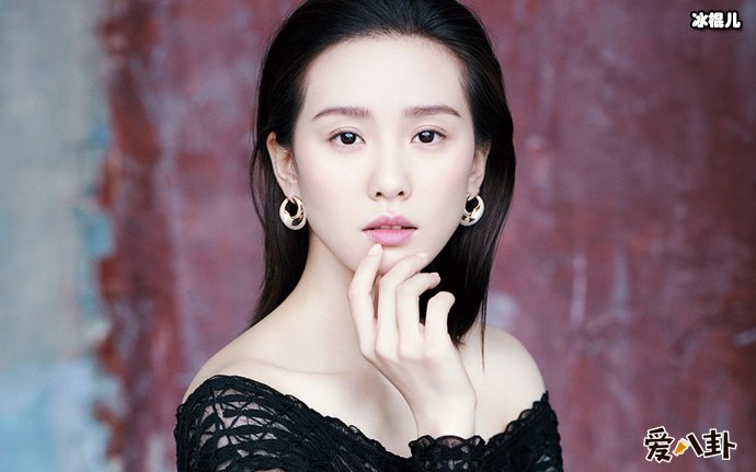 秦牛正威故意碰瓷刘诗诗上位