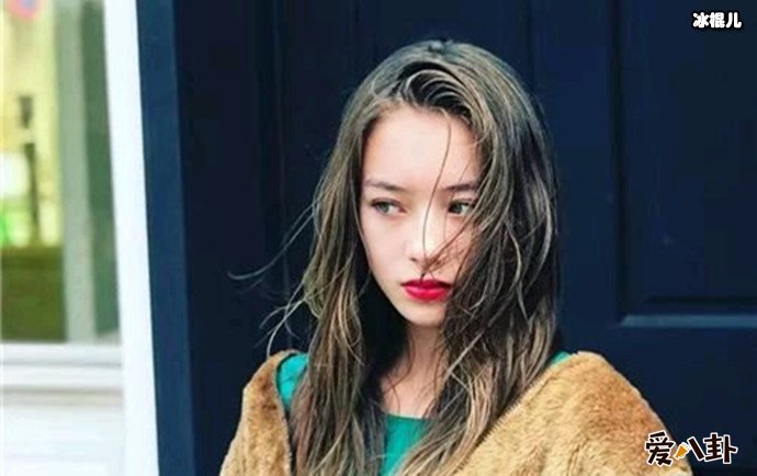 日本13岁混血儿模特写真