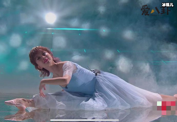 金巧巧的舞台分数略高于胡静