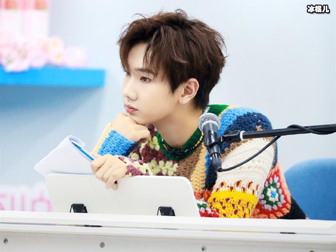 汪苏泷青春有你录制照