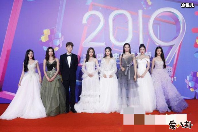 黄婷婷小夜曲现场发布会