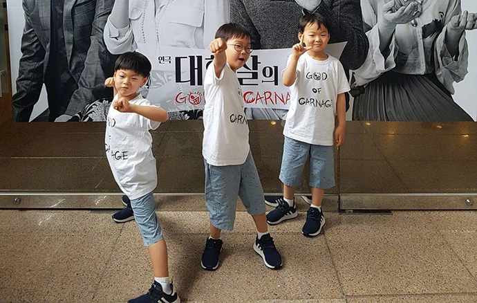 三胞胎长成了大长腿帅气模样