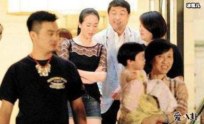 演员左小青与老公