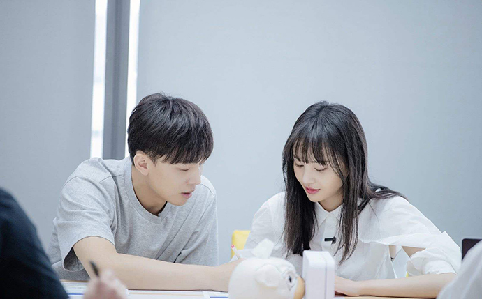 张恒非常热衷娱乐圈