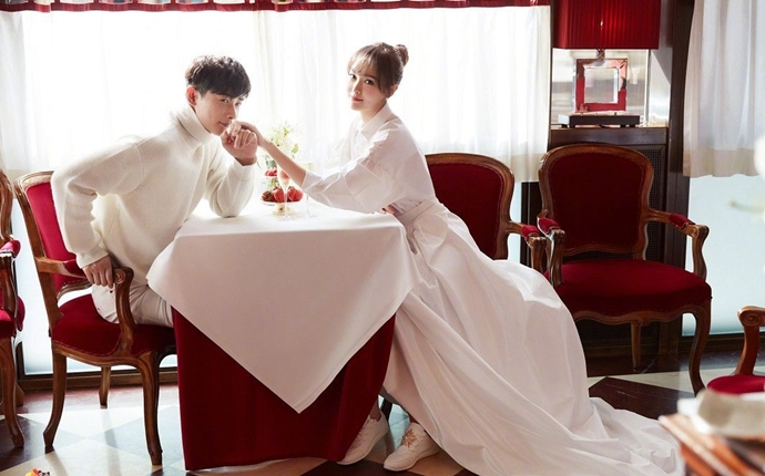 唐嫣产下双胞胎