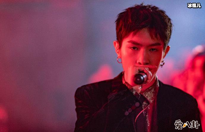 歌手马伯骞家境背景