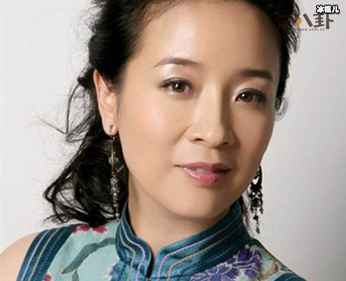 陈小艺出轨是真的