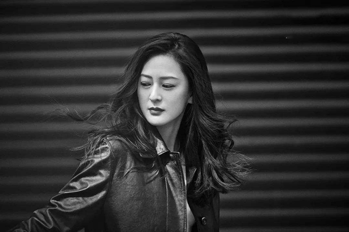 优秀的美女制片人黄澜