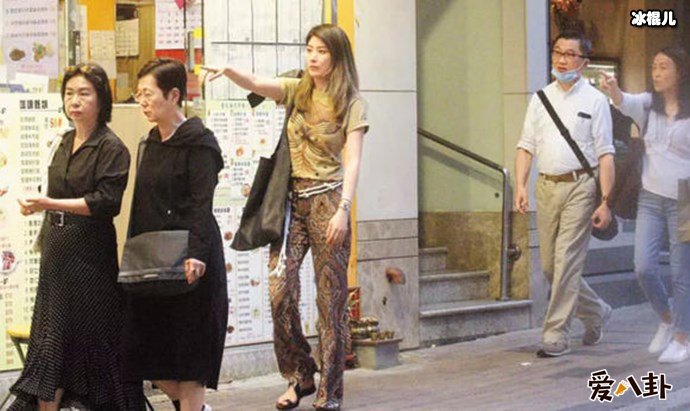 陈慧琳现身香港街头