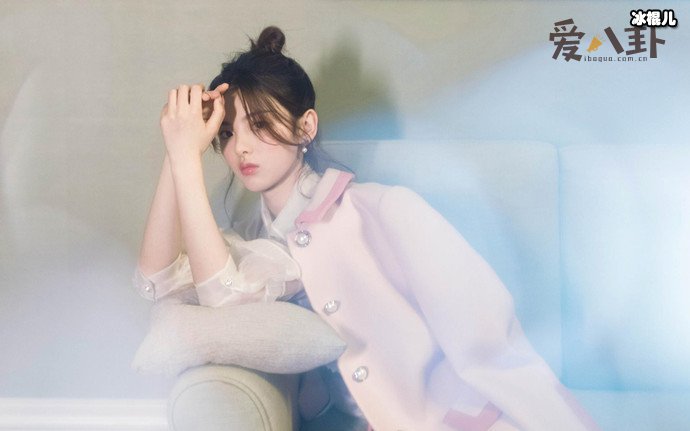 杨超越毕业典礼大哭