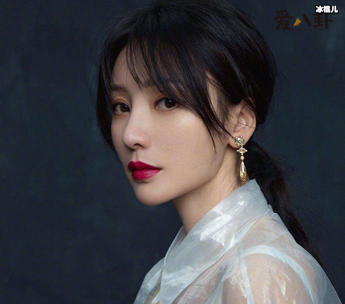 柳岩真的吃蜘蛛了