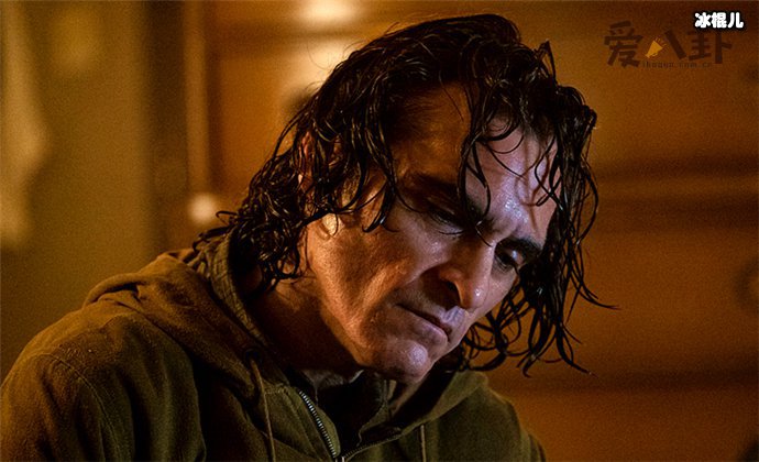 小丑菲尼克斯当爸