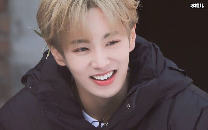 李汶翰被问为何不如蔡徐坤