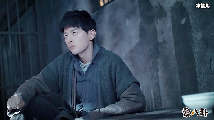 老九门陈皮阿四喜欢丫头吗