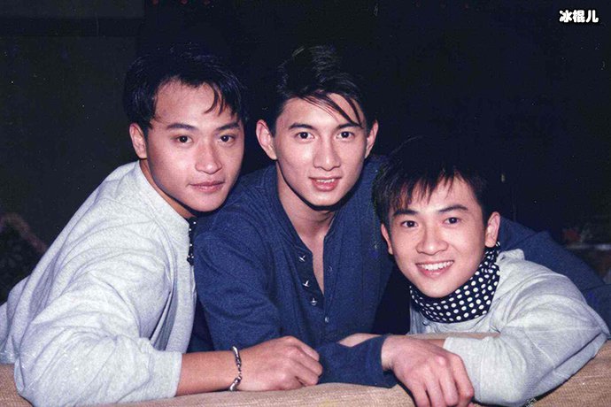 曾经红极一时的小虎队