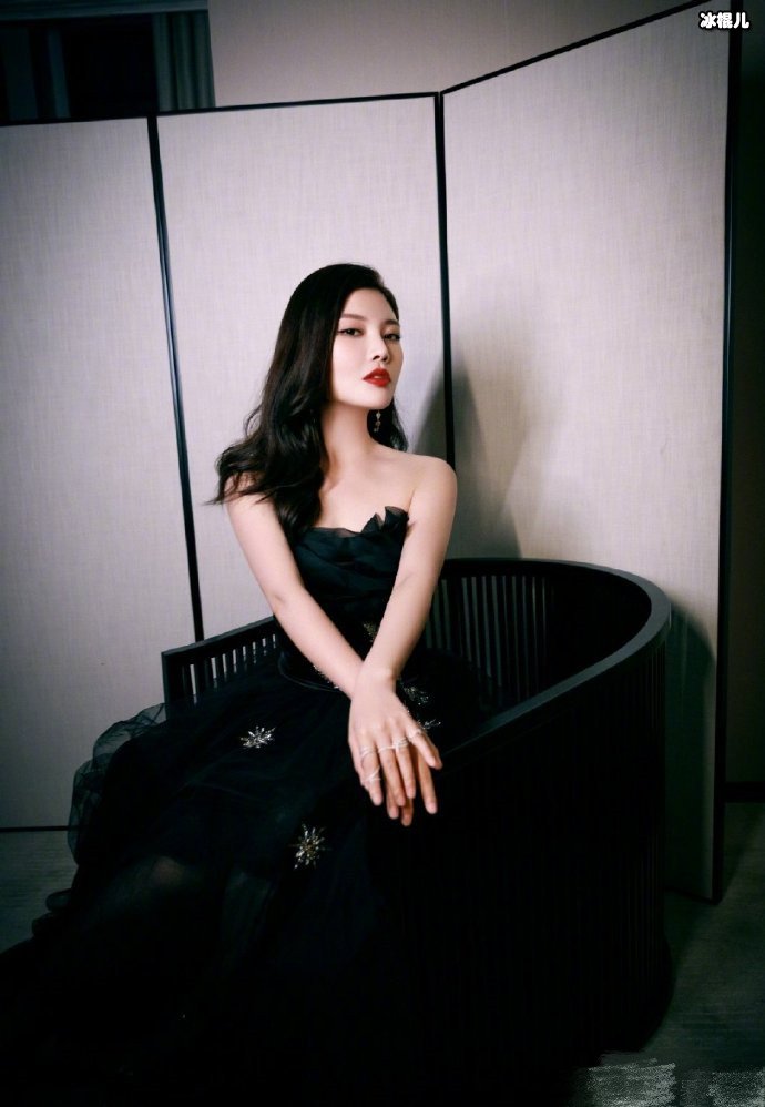 徐冬冬斩获双料奖项