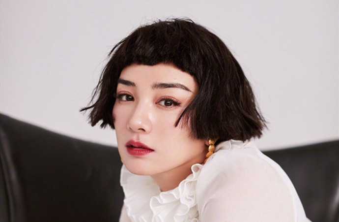 黄奕时尚杂志封面