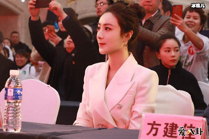 曝薇娅曾为选秀冠军