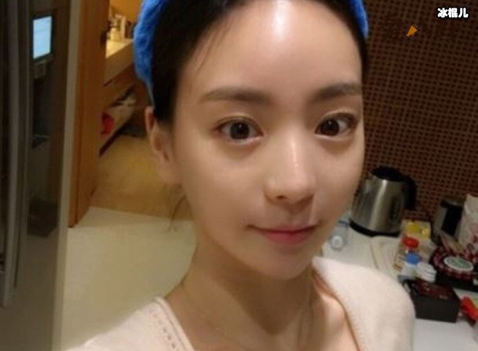 黄荷娜男友自杀 