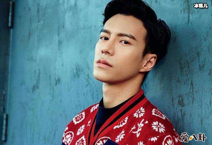 王冠逸个人资料简介