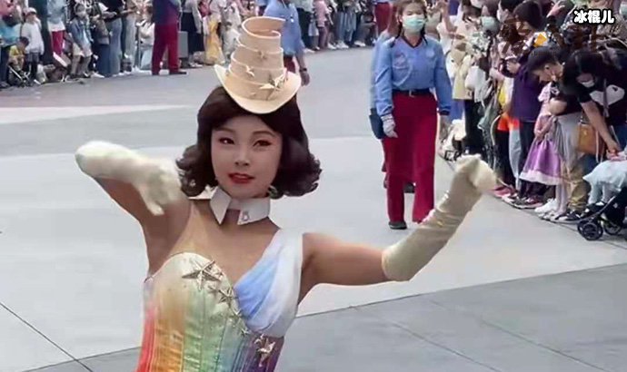 迪士尼治愈小姐姐是陈语嫣吗