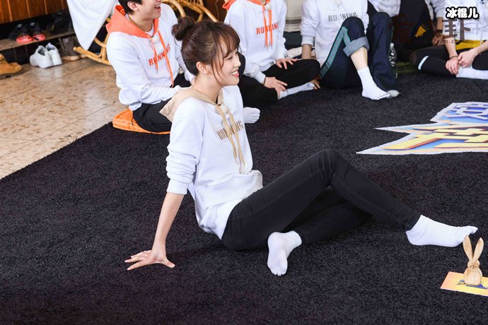 蓝盈莹用李现照片做手机壳