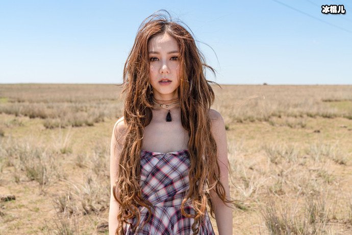 邓紫棋身上存在的不平等待遇