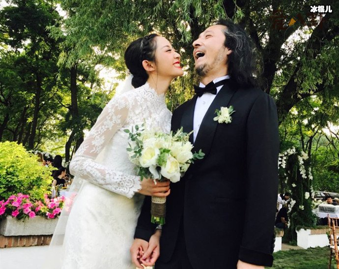 三宝娶小25岁学生万千惠