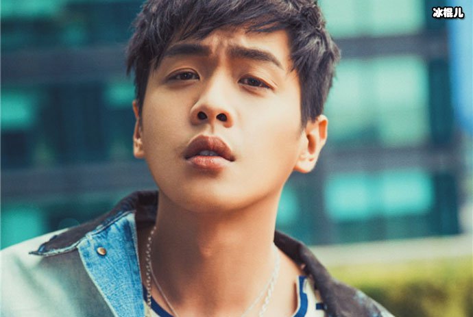 张若昀真的有唇钉吗