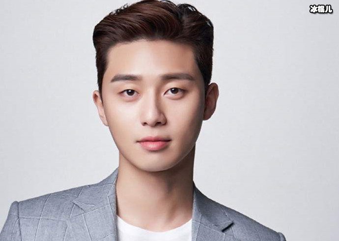 朴叙俊抽烟，温暖大男孩形象遭到质疑