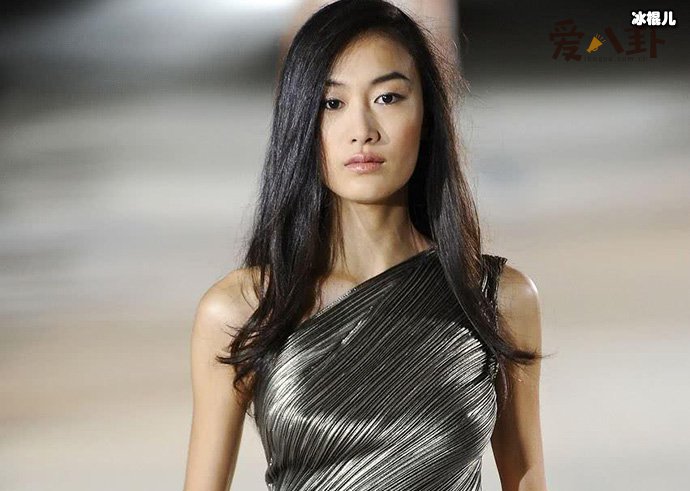 秦舒培与前夫离婚原因