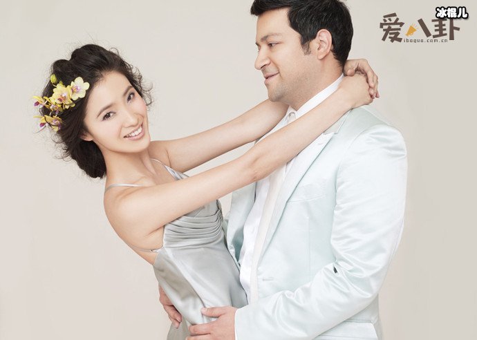 龚蓓苾和丈夫伍仕贤