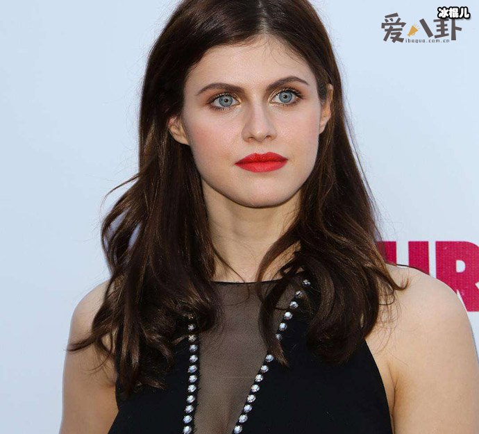 亚历珊德拉·达达里奥全裸作品是哪部