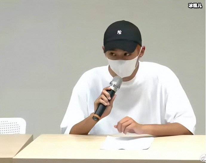 邱耀乐开记者会对决炎亚纶