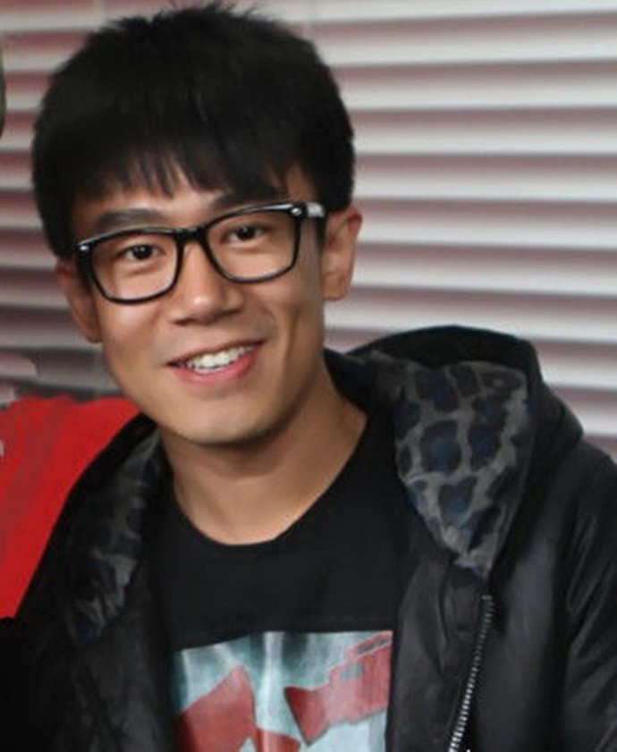 李亘外貌似易烊千玺