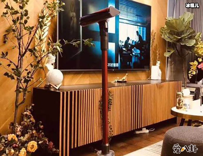 扫帚独立竖立是真的吗